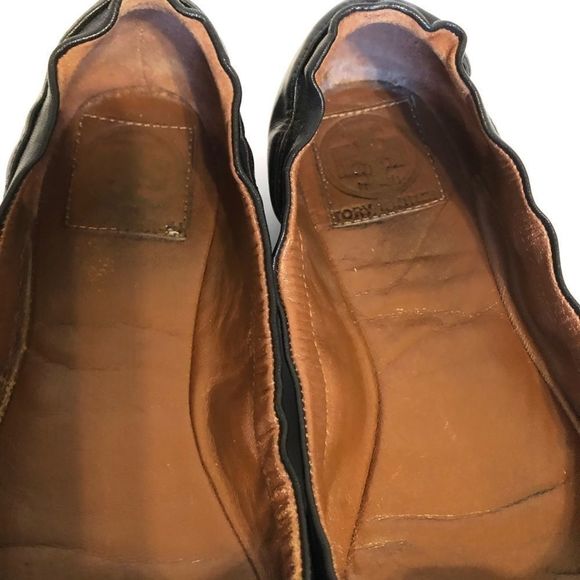 Tory Burch Shelby' flower Flat - Picture 7 of 11